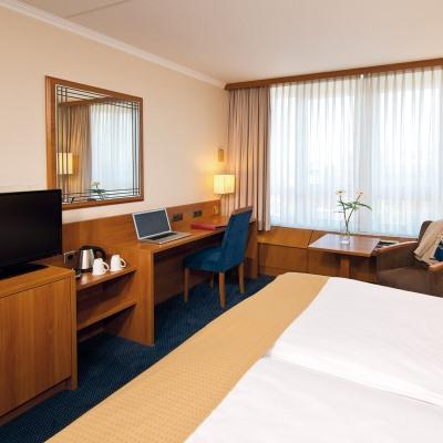 Leonardo Bonn Airport Hotel 4*
